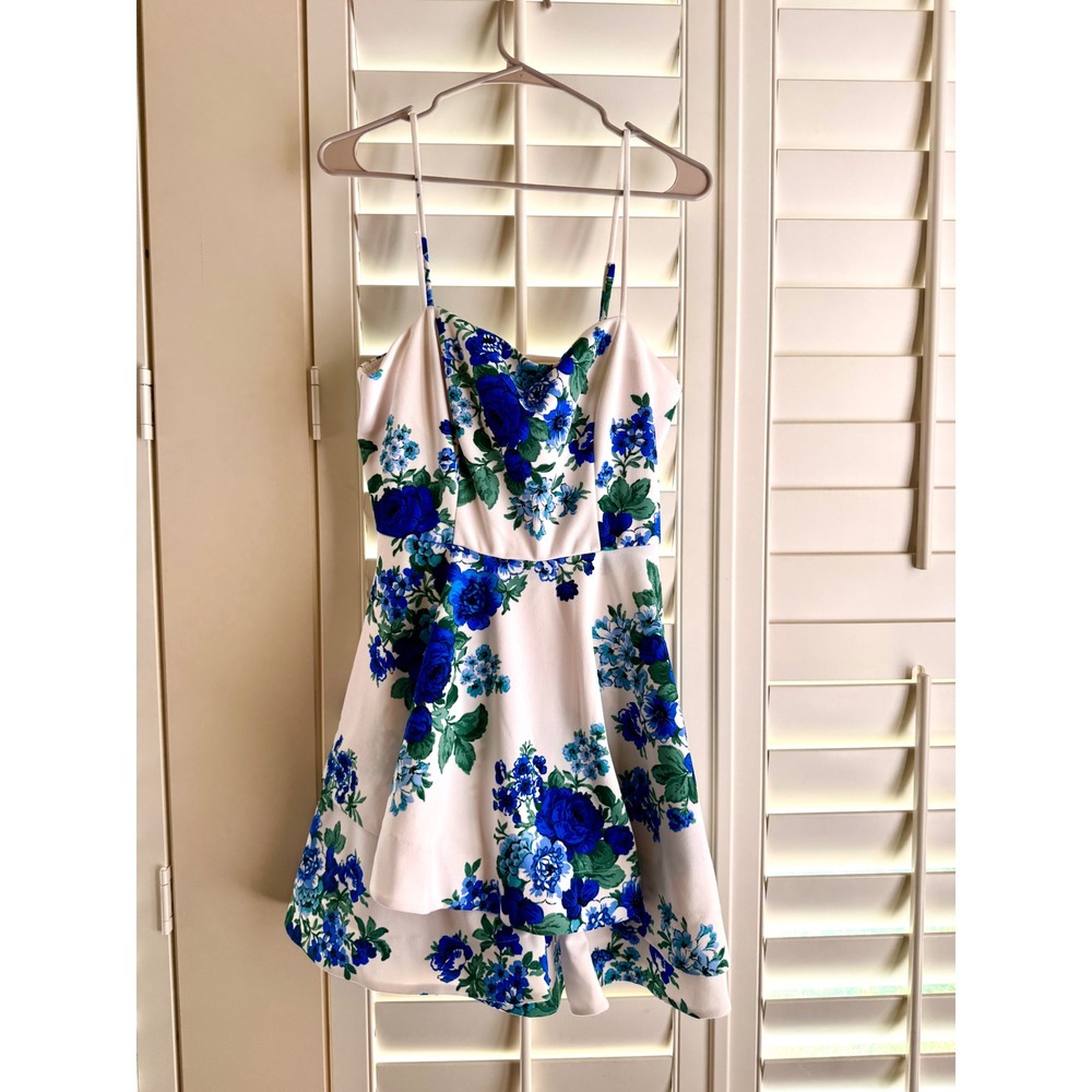 B. Darlin Blue Floral High Low Cocktail Dress White Size 13/14 8CDS606